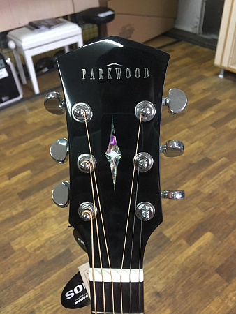 Электроакустическая гитара S26-GT Parkwood, дредноут с вырезом, с чехлом, глянец
