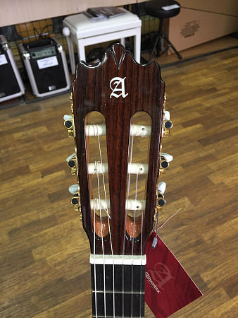 Классическая гитара Alhambra 4P