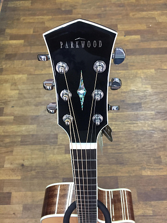 Электро-акустическая гитара Parkwood S66, дредноут с вырезом, с чехлом.