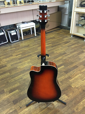 Электроакустическая гитара Martinez FAW-702CEQ/VS