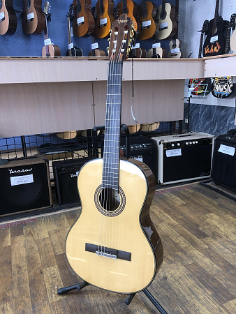 Классическая гитара 4/4 Valencia VC564