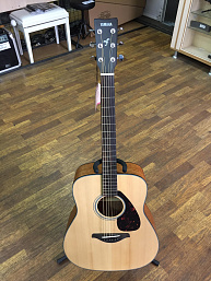 Акустическая гитара YAMAHA FG800MN в музыкальном интернет-магазине Маэстро. Цена 33 000 руб.