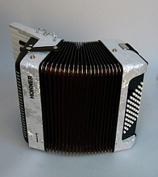Аккордеон Hohner BRAVO II 48 в музыкальном интернет-магазине Маэстро. Цена 51 990 руб.