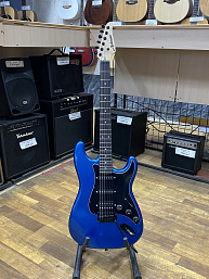 Электрогитара ASHTONE ST-200BL в музыкальном интернет-магазине Маэстро. Цена 13 100 руб.