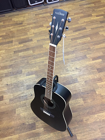 Акустическая гитара с чехлом Parkwood W81-BKS
